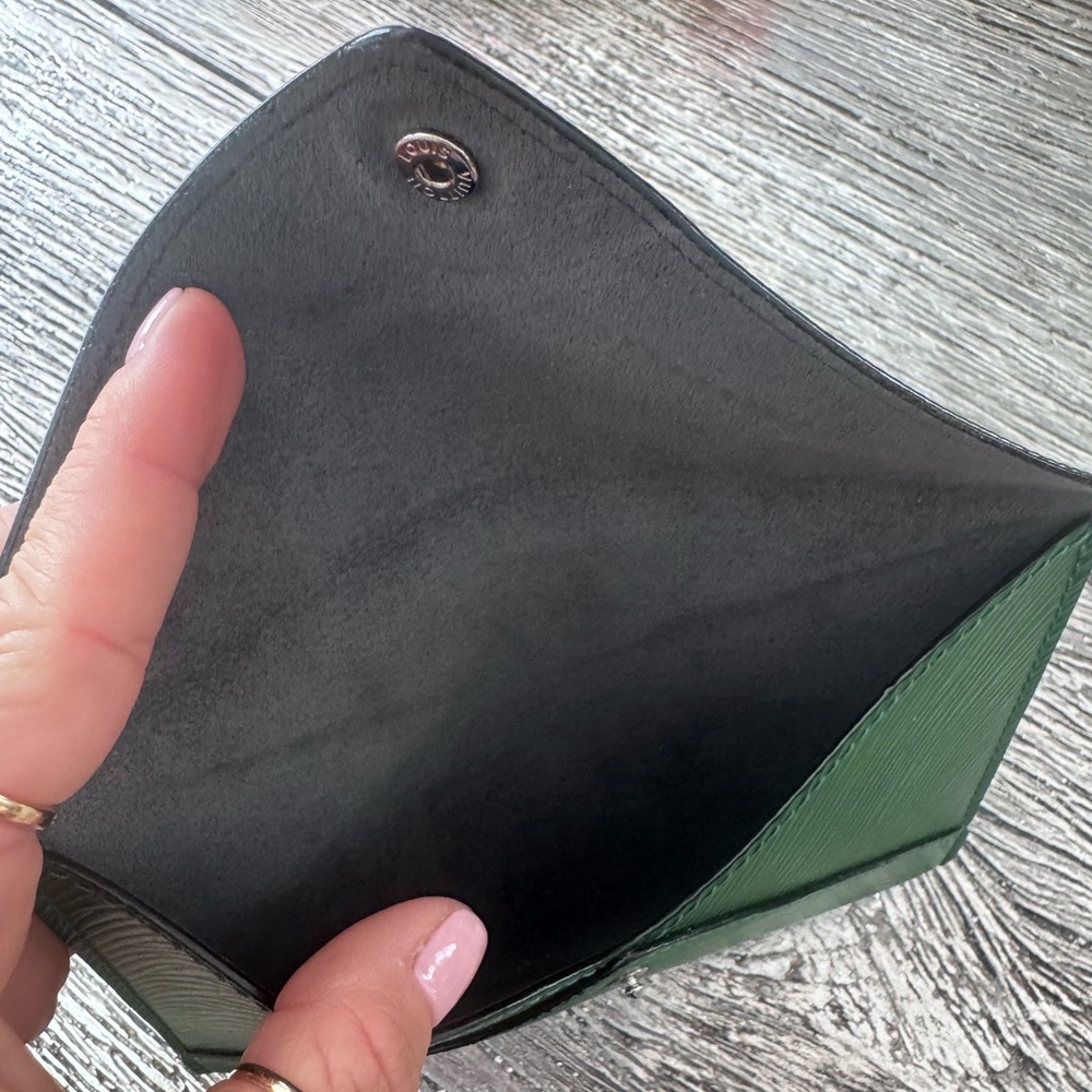 (LIKE NEW) Louis Vuitton Epi Leather Invitation Envelope - Picture 3 of 5